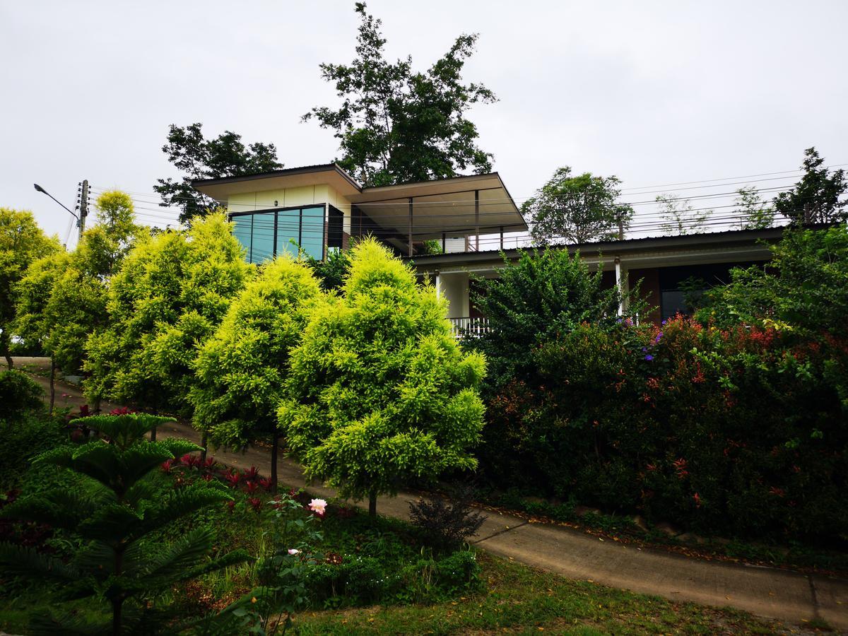 Krin Resort Khao Kho Exteriör bild